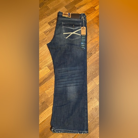 NWT Axle Slim Boot Cut Style with nice medium wash and button on back pockets - Picture 6 of 11
